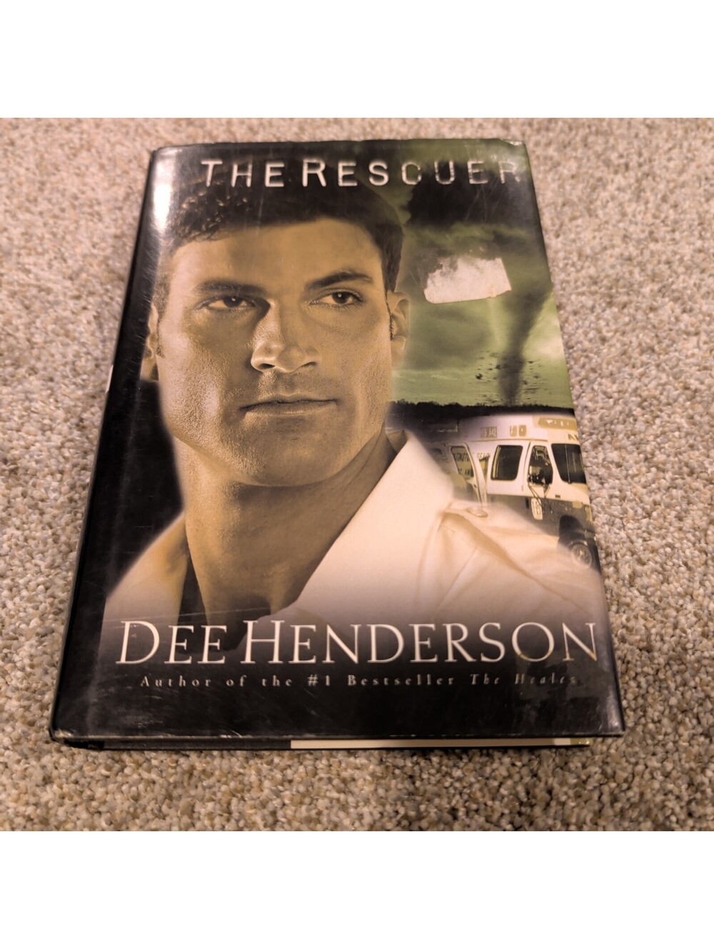 The Rescuer by Dee Henderson Hardcover Book 2003